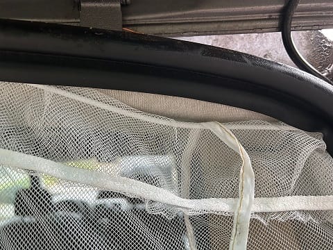 Mini camper gordijnroede achter