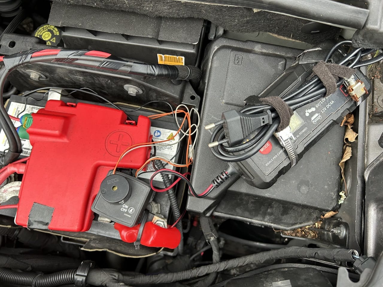 Accubewaker en druppellader